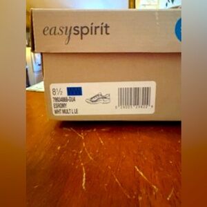Easy Spirit Beige Shoe Box